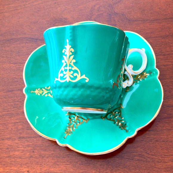 Rare Aynsley vintage bone china tea cup & saucer, bright green/gold gilt trim - Picture 3 of 10